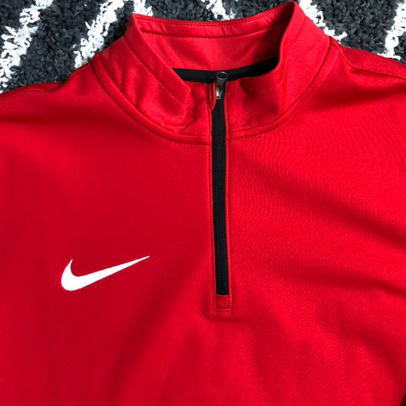 Nike Dri Fit red pullover Size Large - Picture 4 of 7